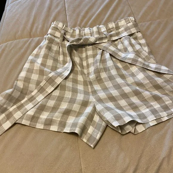 New Day Linen Paperbag Shorts With Belt - Picture 3 of 8